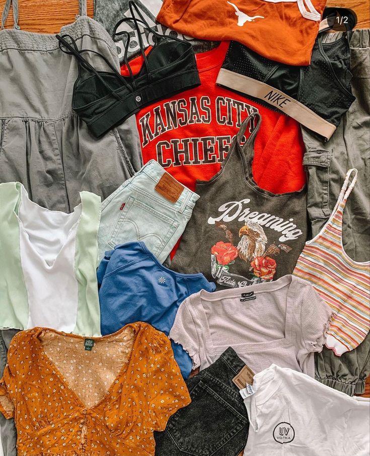 laddies Ladies Mix Grade A Vintage & Preloved Clothes Wholesale £4/KG - Image 1